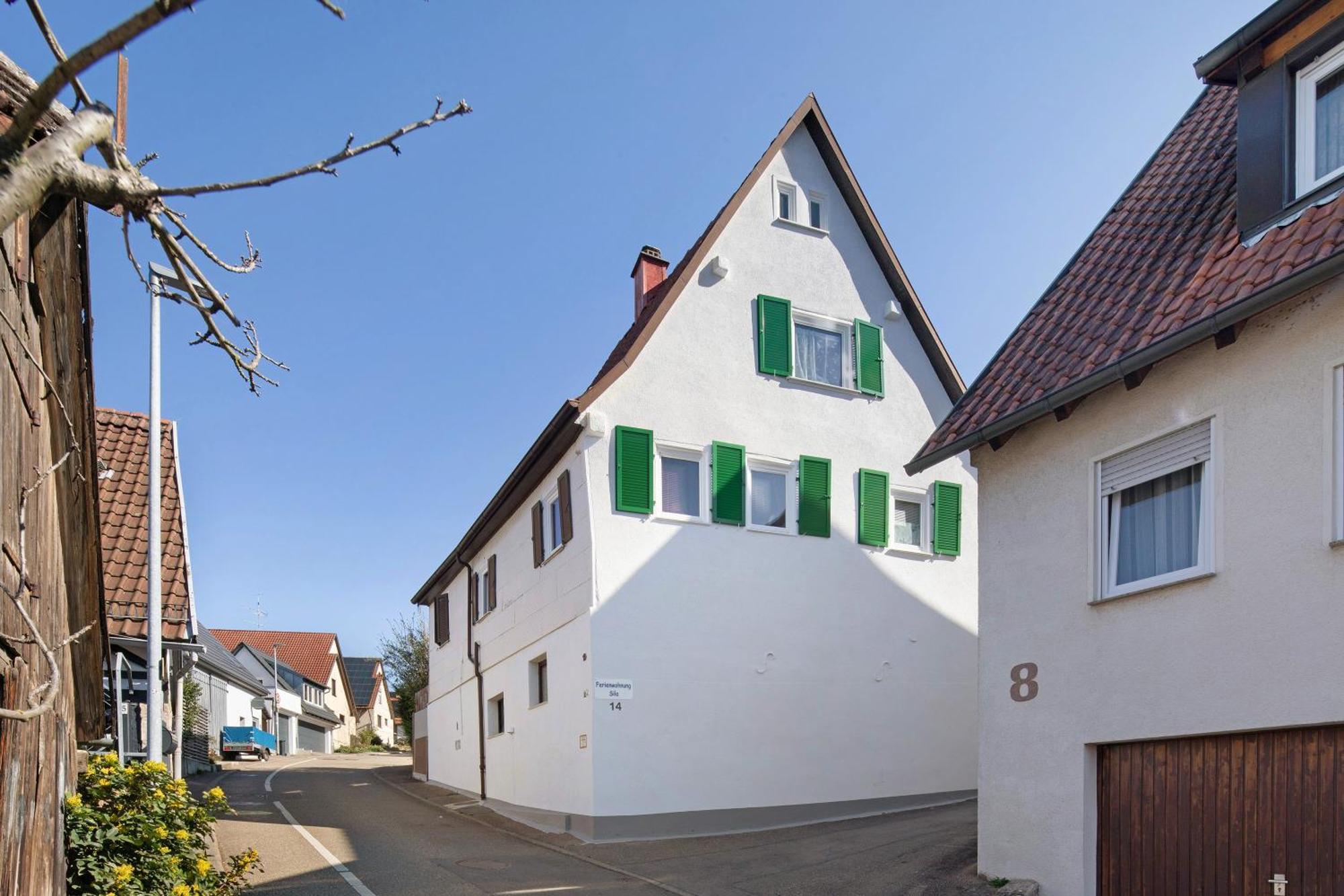 Apartmenthaus Ferienwohnungen Sila Weinstadt Exterior photo