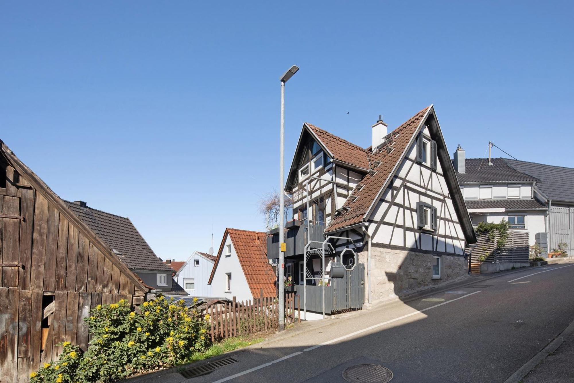 Apartmenthaus Ferienwohnungen Sila Weinstadt Exterior photo